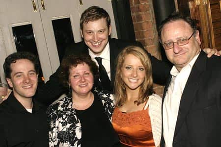 Melissa Rauch family