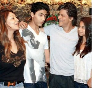 Aryan Khan Parents with sister Suhana khan