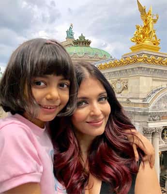 Aishwarya Rai Daughter Aaradhya Bachchan Age, Height, Photos, Wiki | Biography 2 Aishwarya Rai Daughter Aaradhya Bachchan