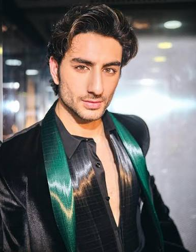 Ibrahim Ali Khan biography Ibrahim Ali Khan biography – Bollywood actor and son of Saif Ali Khan