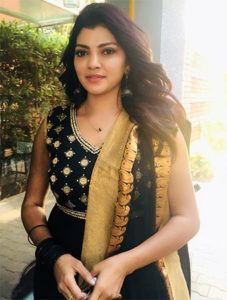 Lahari Shari biography – Telugu actress and TV presenter